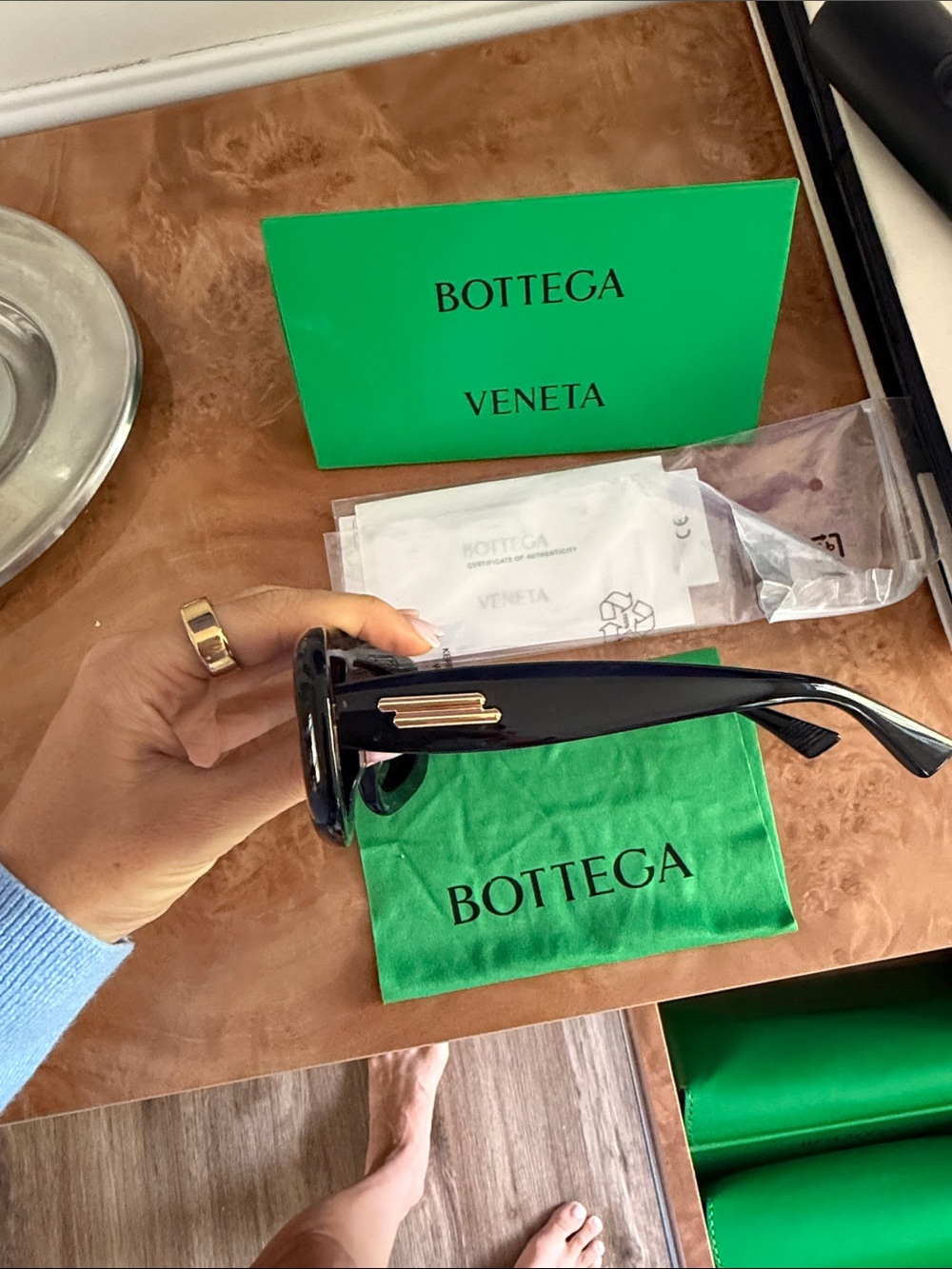 Bottega Veneta Black Wrap-Around Sunglasses - Picture 4 of 6